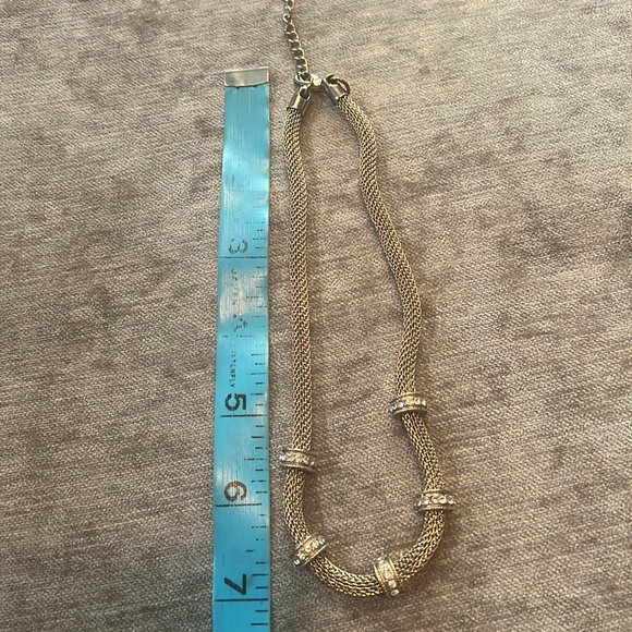 Vintage Crown Trifari gold mesh choker with rhinestones - Picture 6 of 6